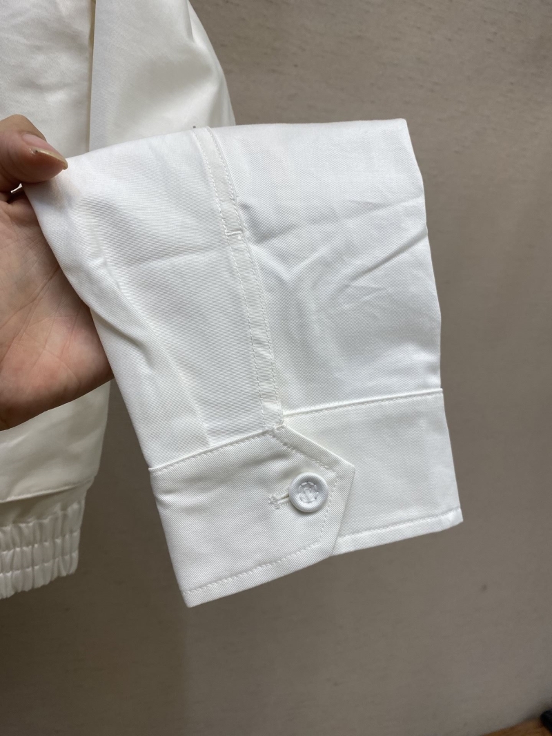 chr1st1an D10r outwear